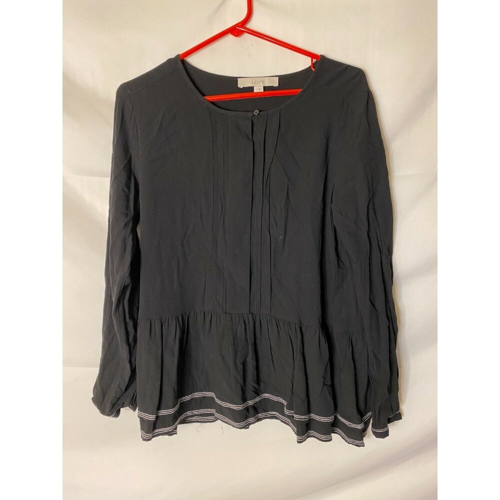 Women’s Whimsygoth FLARE TOP Ann Taylor 
Goth Women’s SMALL 4/6 Black Witchy
